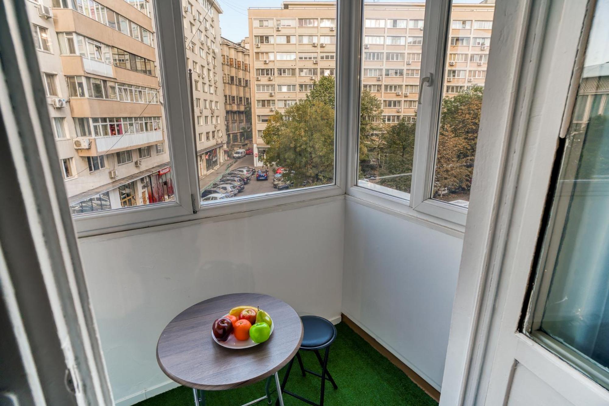 Hacienda Royal Palace - Central Designer Apartment Bucureşti Exterior foto